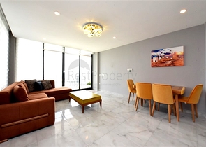 Dreistöckige Villa mit 5+1 Grundriss im Herzen von Alanya