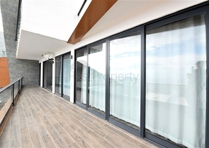 Dreistöckige Villa mit 5+1 Grundriss im Herzen von Alanya