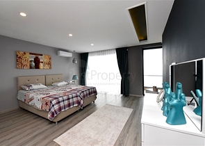 Dreistöckige Villa mit 5+1 Grundriss im Herzen von Alanya