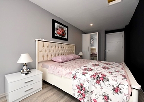 Dreistöckige Villa mit 5+1 Grundriss im Herzen von Alanya