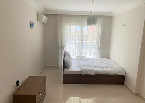 Geräumige 3+1-Wohnung in Mahmutlar