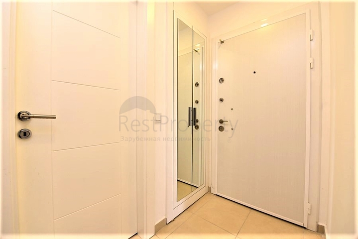 Geräumige 1+1-Wohnung in einem Komplex mit Hotelinfrastruktur Geräumige 1+1-Wohnung in einem Komplex mit Hotelinfrastruktur