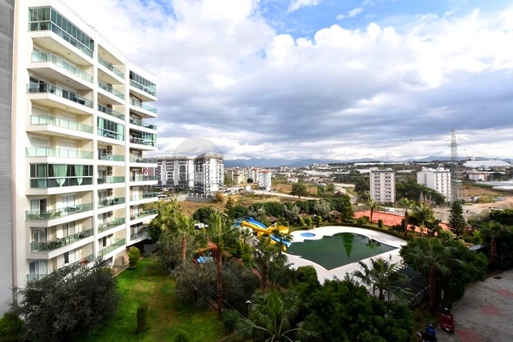 Geräumige 1+1-Wohnung in einem Komplex mit Hotelinfrastruktur Geräumige 1+1-Wohnung in einem Komplex mit Hotelinfrastruktur