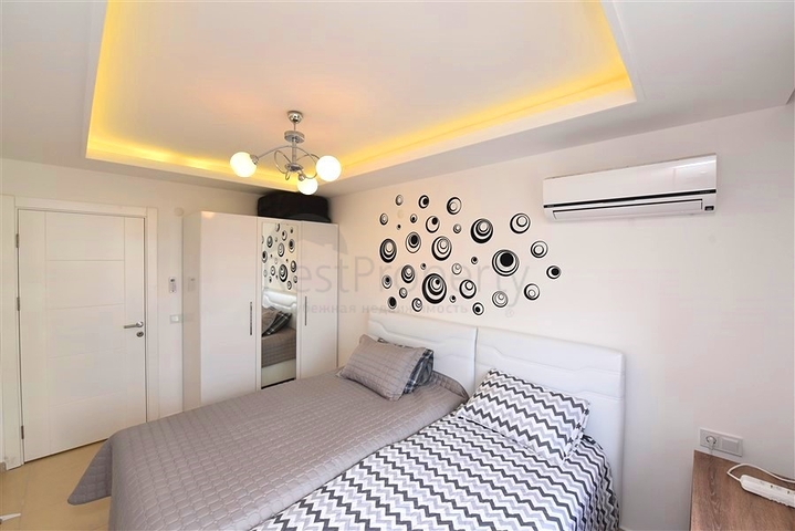 Geräumige 1+1-Wohnung in einem Komplex mit Hotelinfrastruktur Geräumige 1+1-Wohnung in einem Komplex mit Hotelinfrastruktur