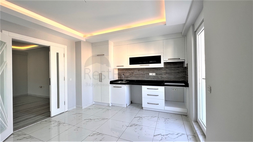 2+1 Penthouse im Zentrum von Mahmutlar mit Blick auf die Berge 