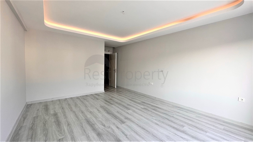 2+1 Penthouse im Zentrum von Mahmutlar mit Blick auf die Berge 