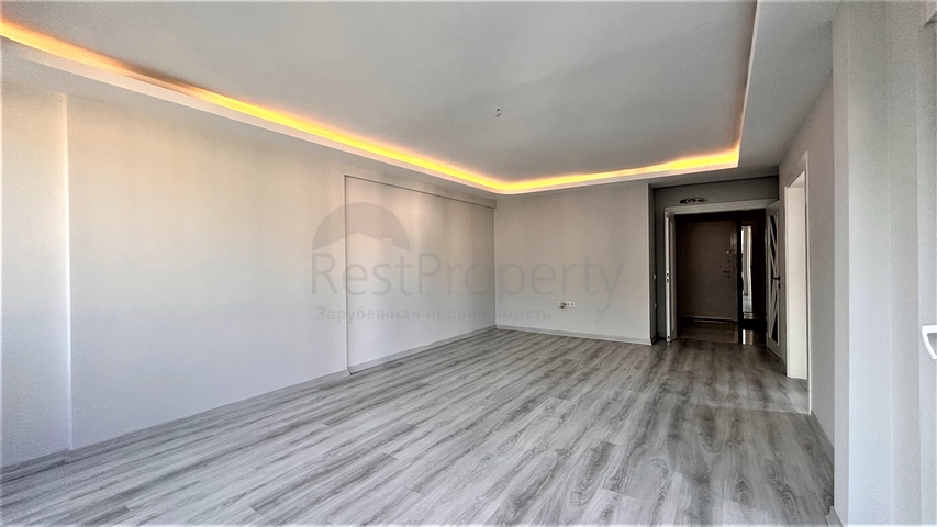 2+1 Penthouse im Zentrum von Mahmutlar mit Blick auf die Berge 