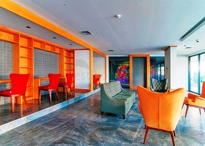 Dreizimmerwohnung mit Designermöbeln im Stadtteil Kestel