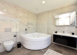 Dreizimmerwohnung mit Designermöbeln im Stadtteil Kestel