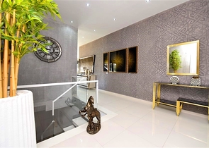 Dreizimmerwohnung mit Designermöbeln im Stadtteil Kestel