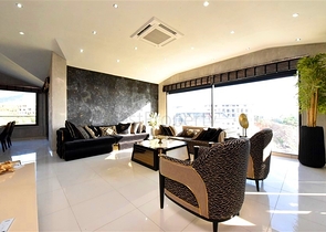 Dreizimmerwohnung mit Designermöbeln im Stadtteil Kestel