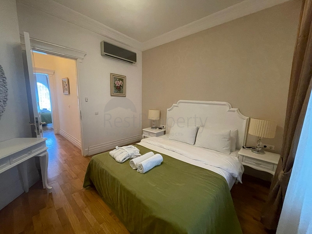 Luxuriöse Residenzen an der ersten Küste