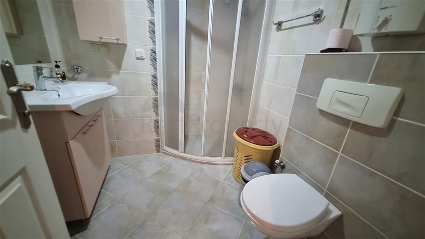 Geräumige 2+1-Wohnung im Stadtteil Dschikkilli