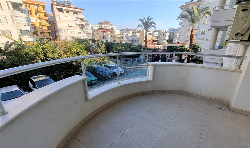 Geräumige 2+1-Wohnung im Stadtteil Dschikkilli