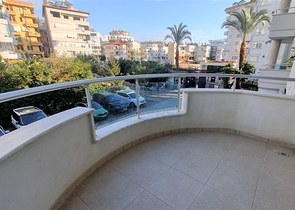 Geräumige 2+1-Wohnung im Stadtteil Dschikkilli