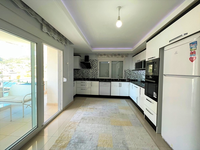 4+1 Penthouse mit Meerblick in der Gegend von Dschikkilli