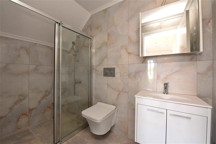 3+1 Penthouse in Gazipaşa mit Meerblick