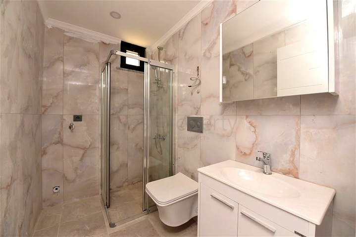 3+1 Penthouse in Gazipaşa mit Meerblick