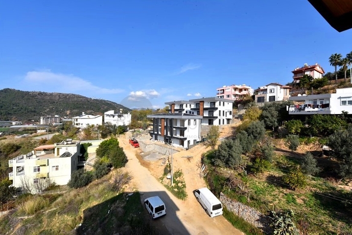 3+1 Penthouse in Gazipaşa mit Meerblick