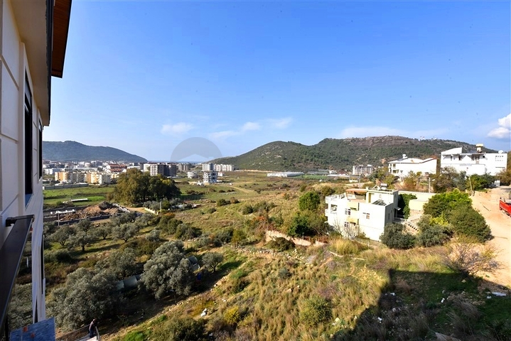 3+1 Penthouse in Gazipaşa mit Meerblick