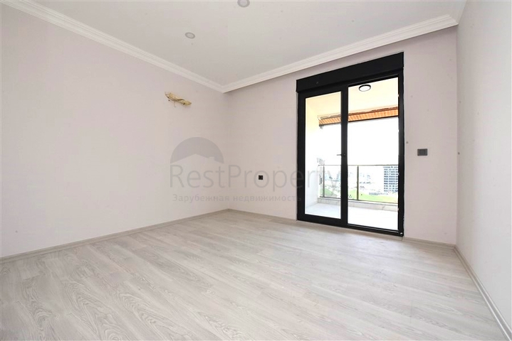 3+1 Penthouse in Gazipaşa mit Meerblick