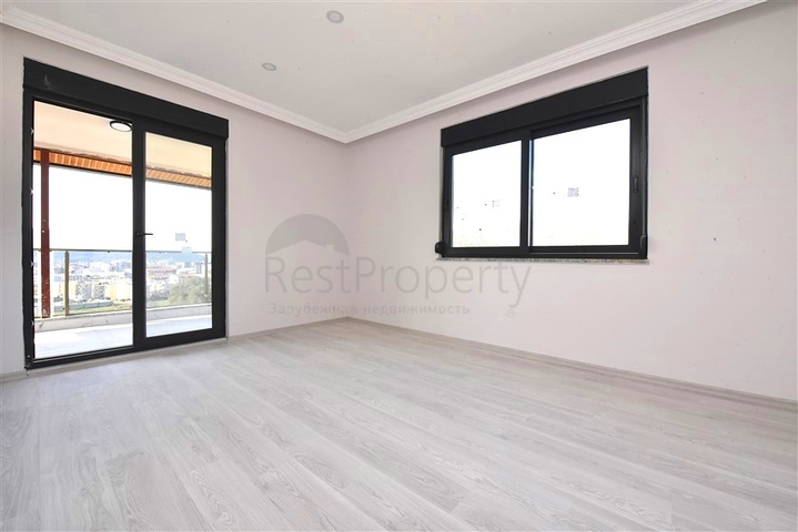 3+1 Penthouse in Gazipaşa mit Meerblick
