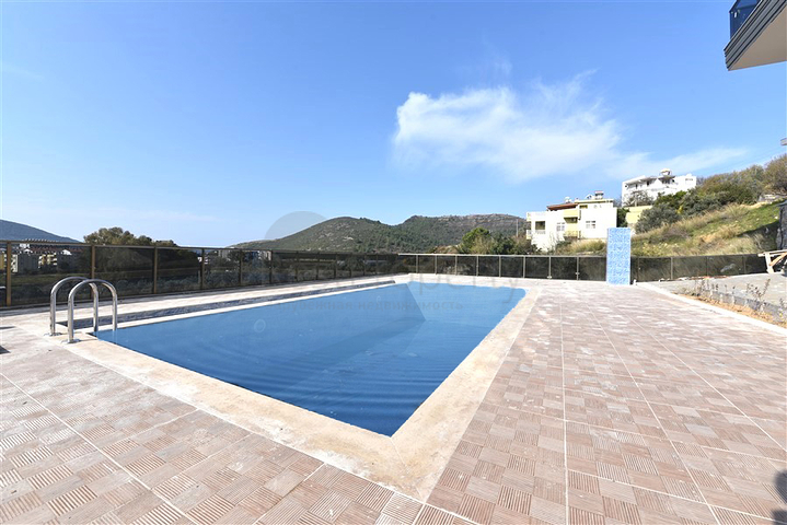 3+1 Penthouse in Gazipaşa mit Meerblick