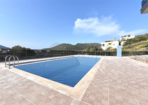 3+1 Penthouse in Gazipaşa mit Meerblick