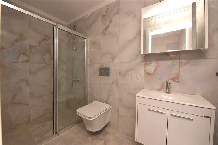 2+1 Penthouse mit Bergblick in Gazipaşa