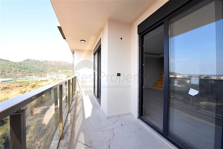 2+1 Penthouse mit Bergblick in Gazipaşa