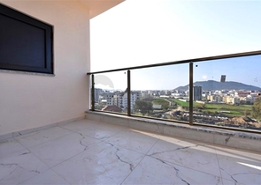 2+1 Penthouse mit Bergblick in Gazipaşa