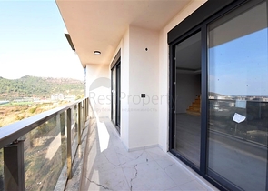 2+1 Penthouse mit Bergblick in Gazipaşa