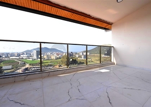 2+1 Penthouse mit Bergblick in Gazipaşa