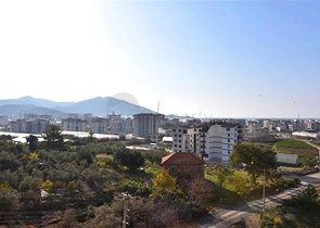 2+1 Penthouse mit Bergblick in Gazipaşa
