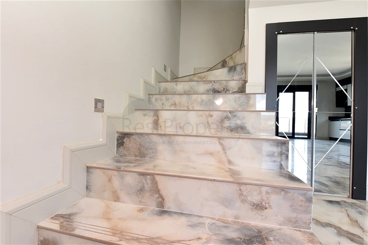 Geräumiges 4+2 Penthouse im Stadtteil Gazipasa