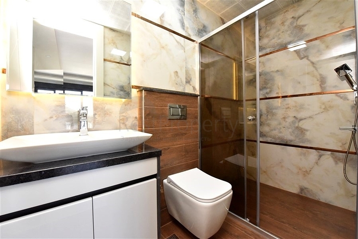 Geräumiges 4+2 Penthouse im Stadtteil Gazipasa