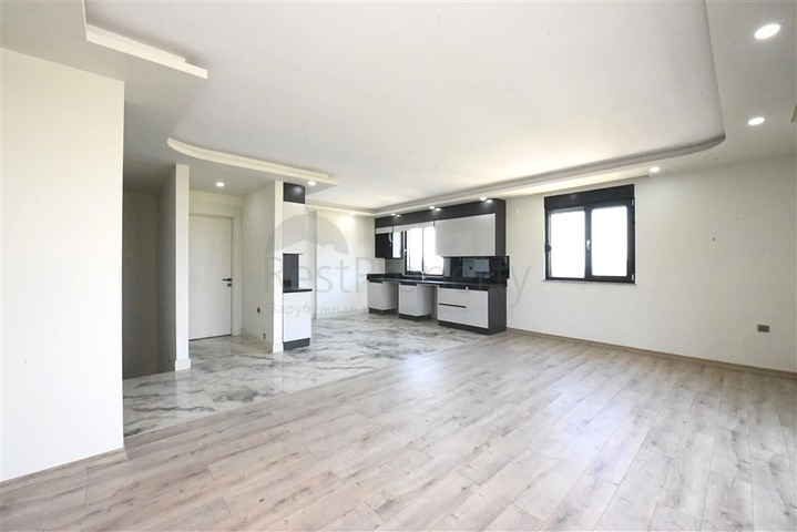 Geräumiges 4+2 Penthouse im Stadtteil Gazipasa