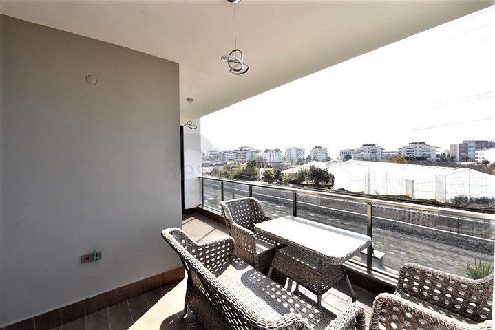 3+1 Apartment mit separater Küche in Gazipaşa