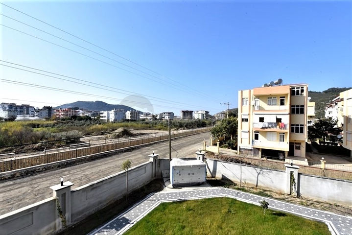 3+1 Apartment mit separater Küche in Gazipaşa