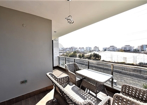 3+1 Apartment mit separater Küche in Gazipaşa