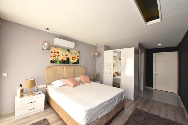 Schicke möblierte Villa mit 5+1 Grundriss im Zentrum von Alanya