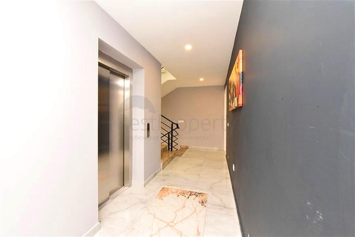 Schicke möblierte Villa mit 5+1 Grundriss im Zentrum von Alanya