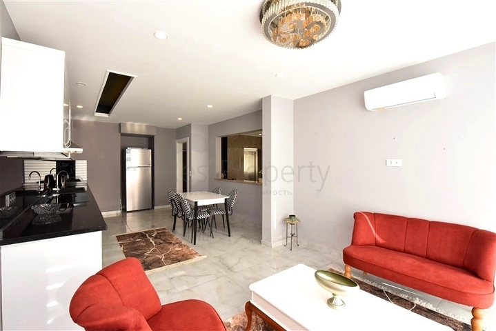 Schicke möblierte Villa mit 5+1 Grundriss im Zentrum von Alanya