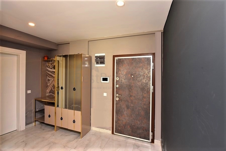 Schicke möblierte Villa mit 5+1 Grundriss im Zentrum von Alanya