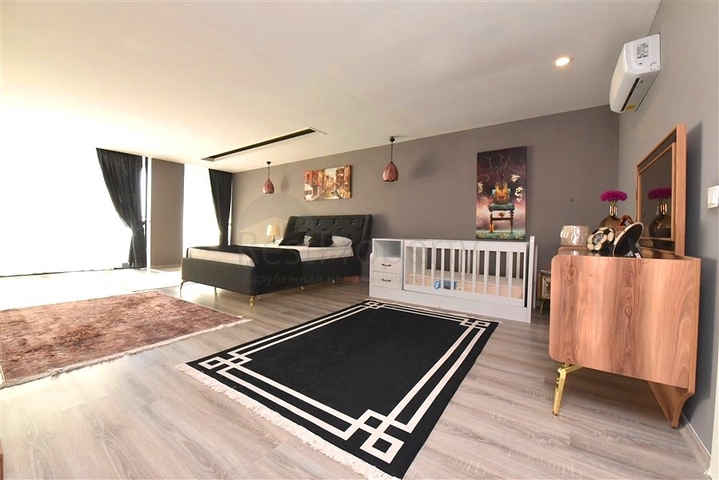 Schicke möblierte Villa mit 5+1 Grundriss im Zentrum von Alanya