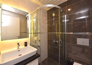 Schicke möblierte Villa mit 5+1 Grundriss im Zentrum von Alanya