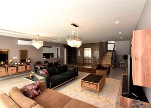 Schicke möblierte Villa mit 5+1 Grundriss im Zentrum von Alanya