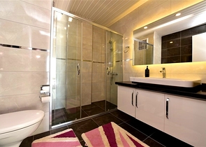 Schicke möblierte Villa mit 5+1 Grundriss im Zentrum von Alanya