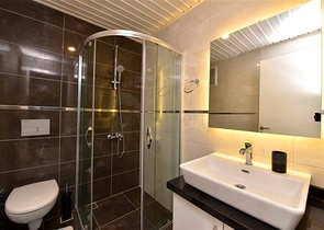 Schicke möblierte Villa mit 5+1 Grundriss im Zentrum von Alanya