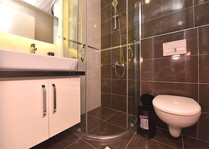 Schicke möblierte Villa mit 5+1 Grundriss im Zentrum von Alanya